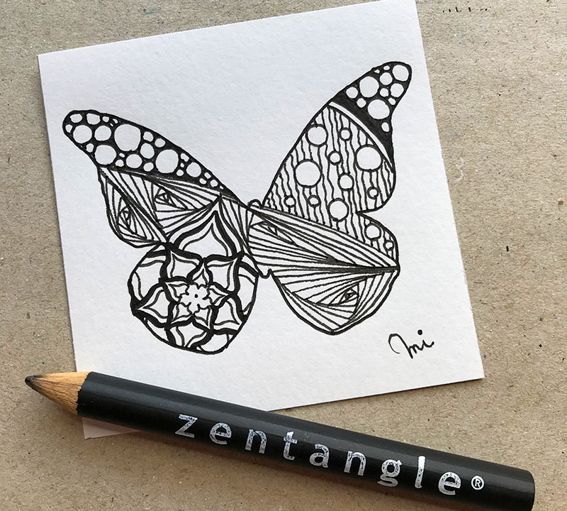 蝶々とゼンタングル（zentangle）